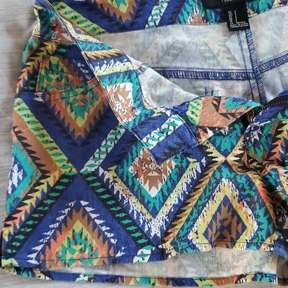 Colorful Tribal Shorts - Picture 6 of 8